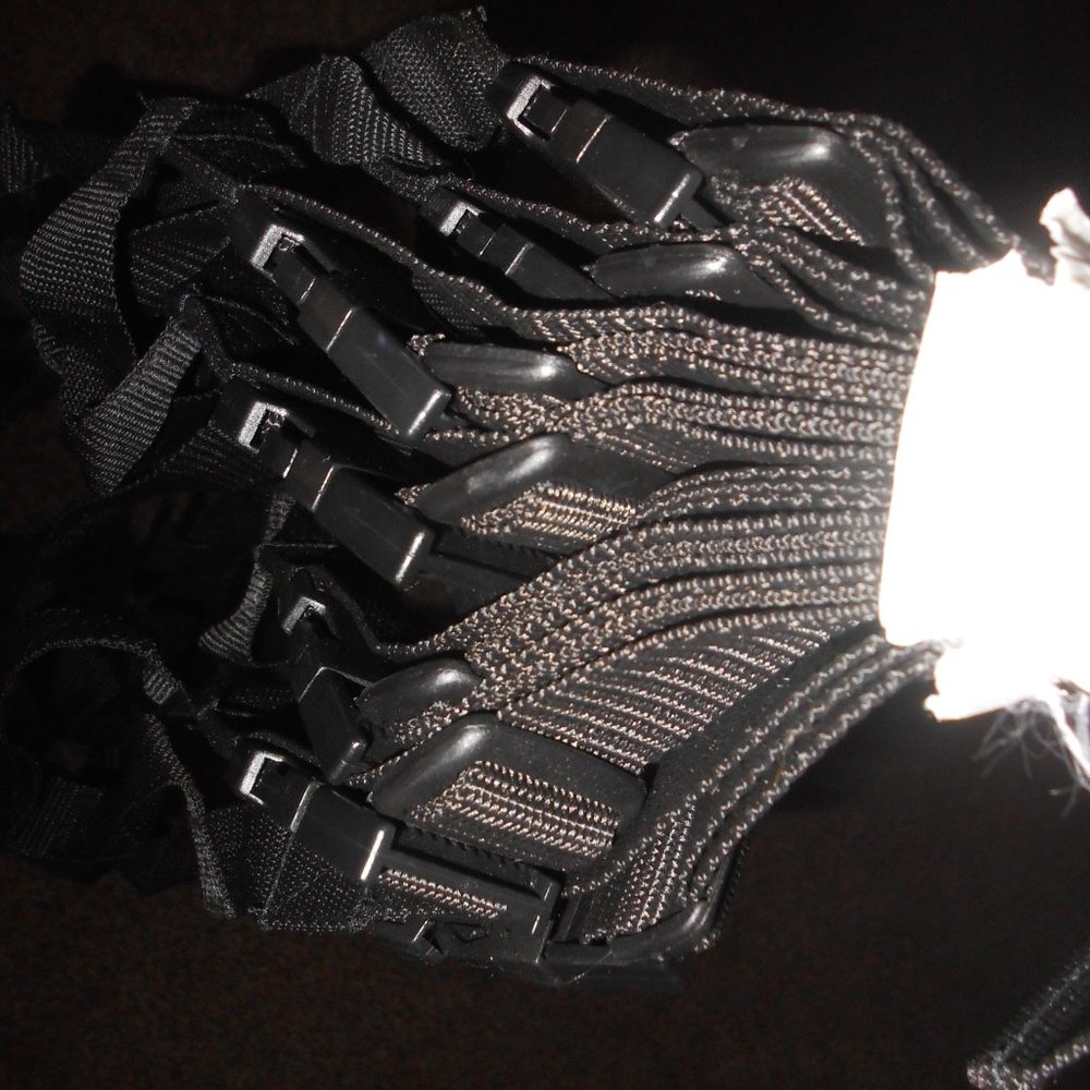 Lot of 8 cargo straps or truck bed fastners clip buckle design black straps 🚙
